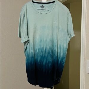 Hollister Men's Teal and Navy Gradient T-Shirt